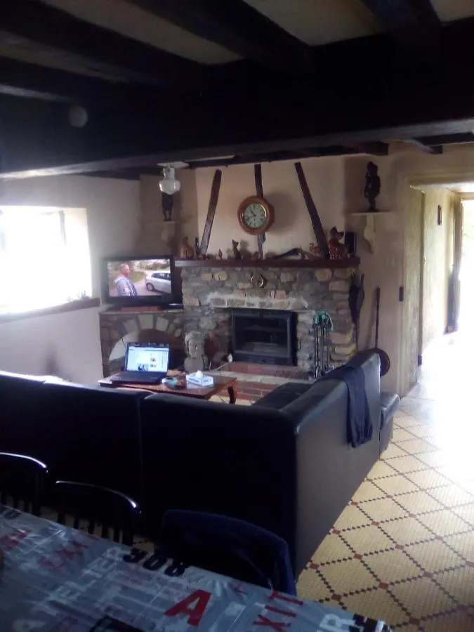 Homestay Chez Gourbeix , Gery Papleux Apartment Arpheuilles-Saint-Priest